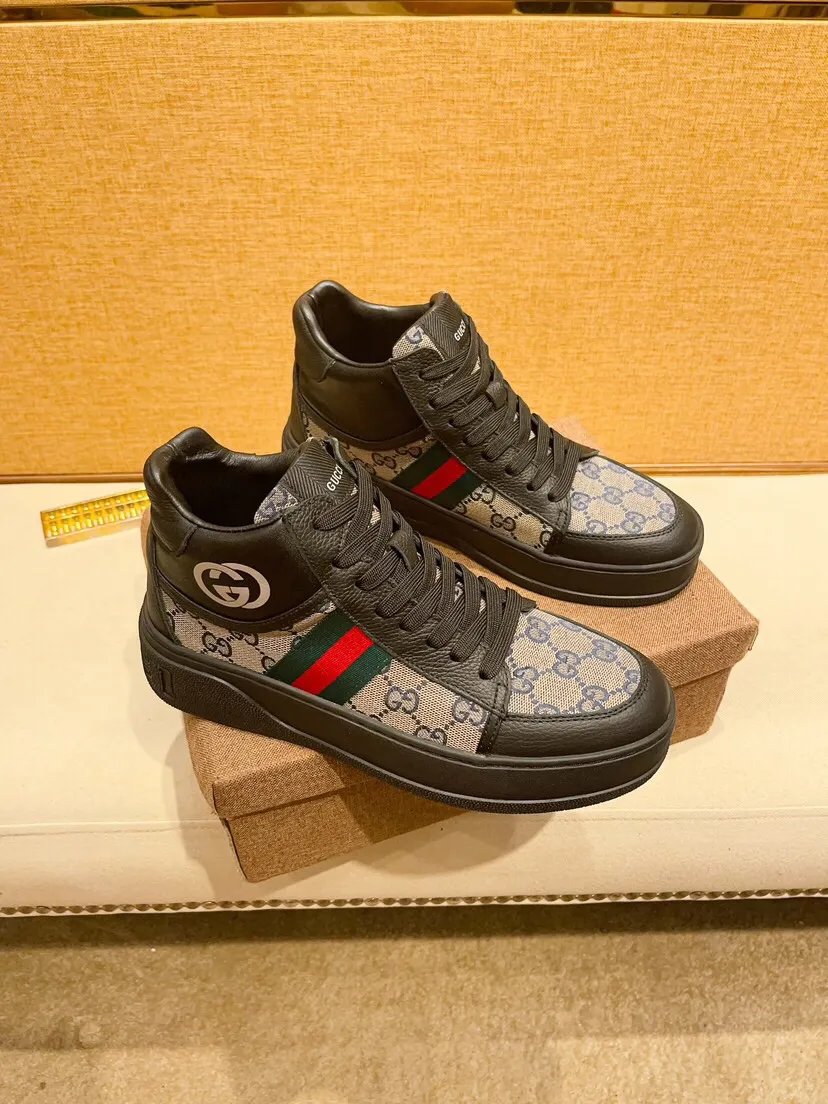 Factory price 440 [Gucci] Gucci's latest high-top casual Korean-style men's shoes, brand new autumn and winter design, perfect workmanship, cabinet quality, upper: cowhide material, leather lining; soft and comfortable, rubber outsole ultra-light, wear-resistant, simple, versatile fashion men's shoes, color optional, size 38--44